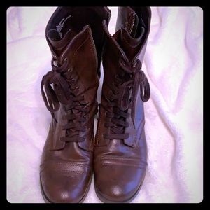 Brown lace/zip up boots